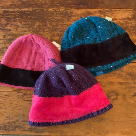 Bula beanie winter hat bundle - Picture 5 of 8